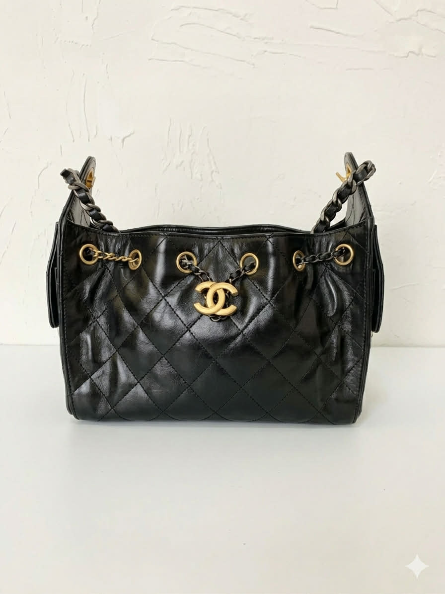 Chanel black quilted leather shoulder bag